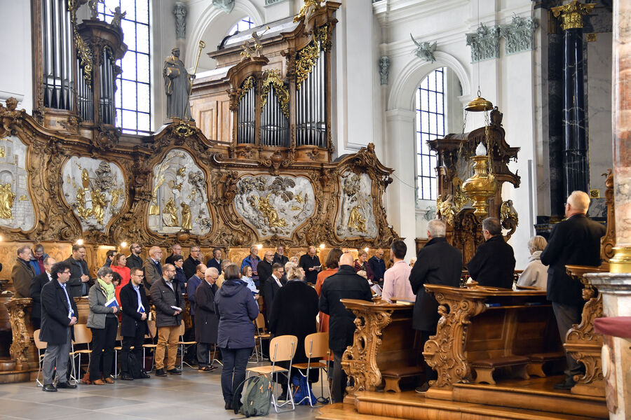 Festvesper anlässlich 175 Jahre Bistum St. Gallen im Chorraum der Kathedrale. Fotocredits: Regina Kühne